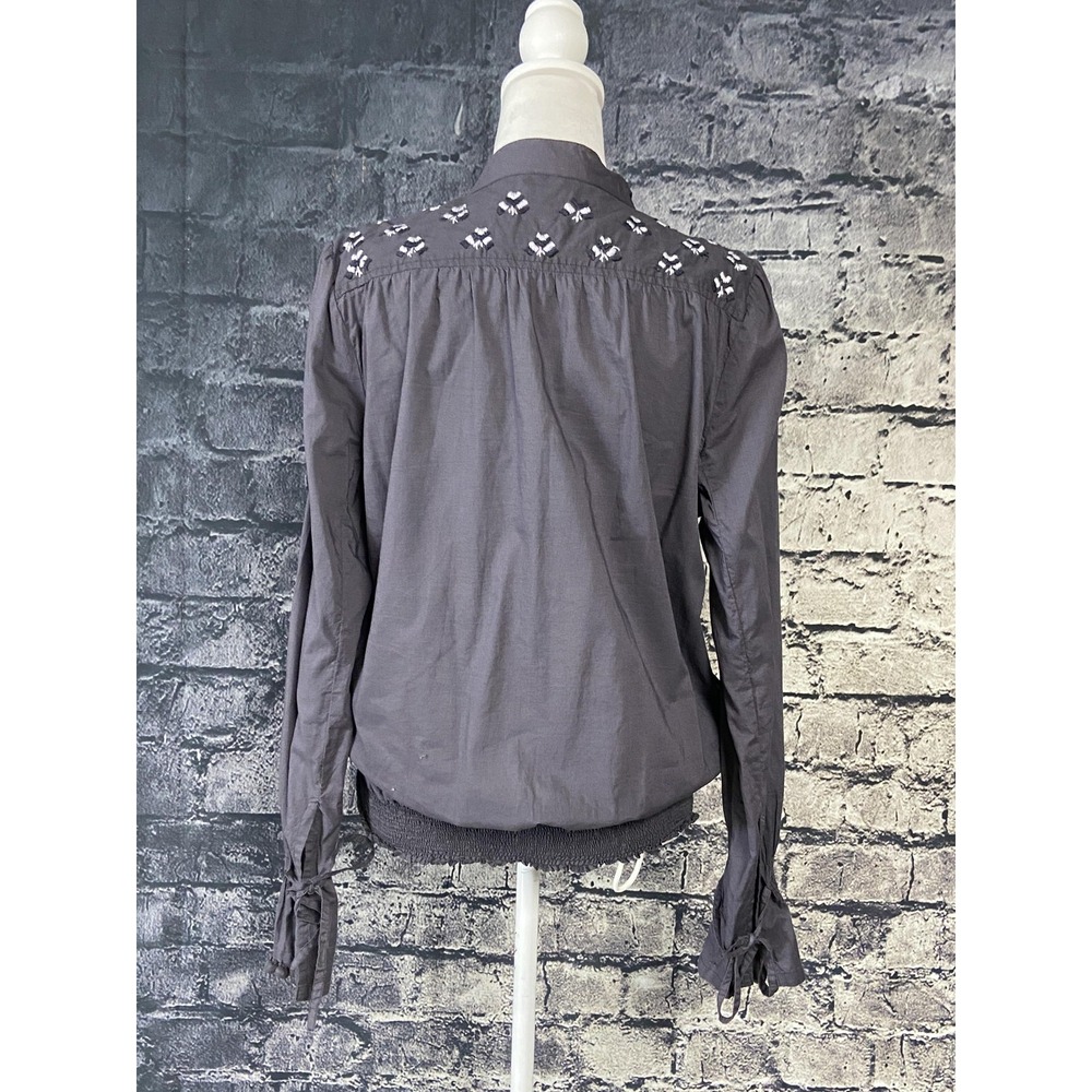BCBGirls Shirt Womens Large Gray Embroidered Smocked Hem Boho Peasant Top Cotton - Picture 3 of 16